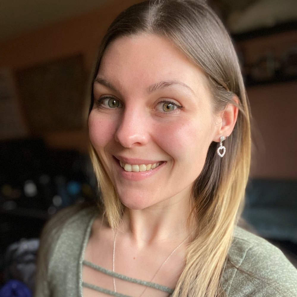 Meet your Posher, Amanda